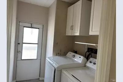915 San Pablo Way, Novato, CA 94949 - Photo 9
