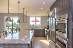 519 Horse Barn Rd, Healdsburg, CA 95448 - Photo 11