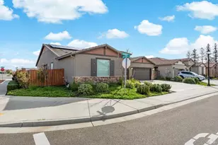 745 Jasmine St, Dixon, CA 95620 - Photo 3