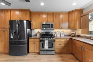 527 Natalino Ct, Santa Rosa, CA 95401 - Photo 9