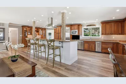 28 Washington Street, Novato, CA 94947 - Photo 3