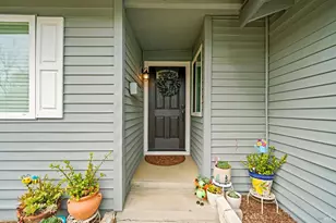 610 Sierra Dr, Dixon, CA 95620 - Photo 3