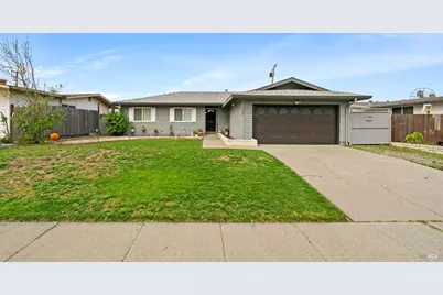 610 Sierra Drive, Dixon, CA 95620 - Photo 1