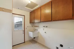 2410 Oakridge Ln, Benicia, CA 94510 - Photo 55