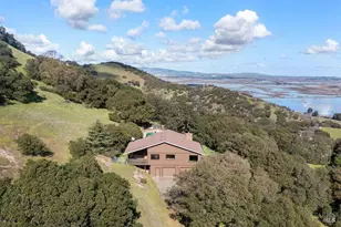 2410 Oakridge Ln, Benicia, CA 94510 - Photo 11