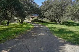 2410 Oakridge Ln, Benicia, CA 94510 - Photo 23