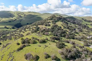 2410 Oakridge Ln, Benicia, CA 94510 - Photo 9