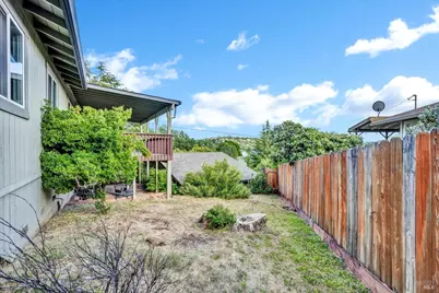 18528 N Shore Drive, Hidden Valley Lake, CA 95467 - Photo 43