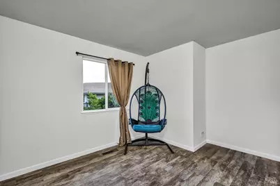 18528 N Shore Drive, Hidden Valley Lake, CA 95467 - Photo 25