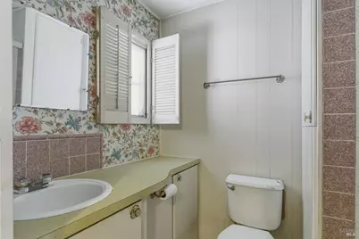 305 Aileen Avenue, Santa Rosa, CA 95407 - Photo 13