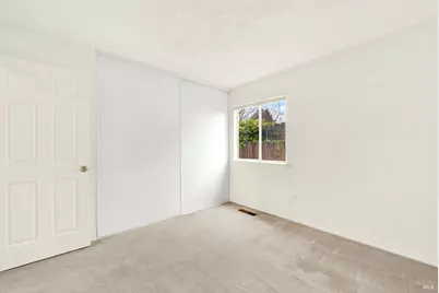 4924 Fairmont Court, Fairfield, CA 94534 - Photo 23