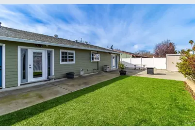 240 Long Street, Suisun City, CA 94585 - Photo 53