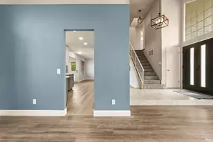 172 Cornell St, Windsor, CA 95492 - Photo 9