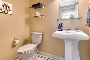 30 Regents Cir, Rohnert Park, CA 94928 - Photo 17