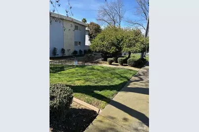 510 E N Street, Benicia, CA 94510 - Photo 21