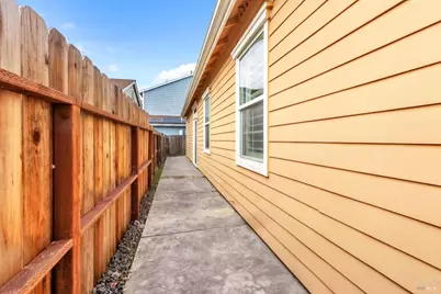 927 Freedom Drive, Suisun City, CA 94585 - Photo 27