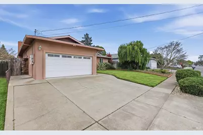 2034 S Terrace Drive, Napa, CA 94559 - Photo 3