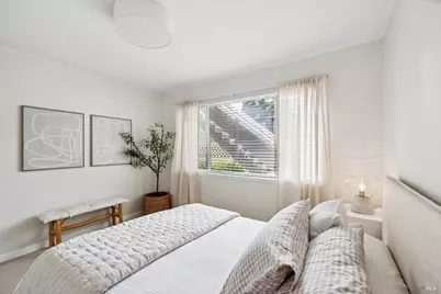 61 Pixley Avenue #2, Corte Madera, CA 94925 - Photo 25