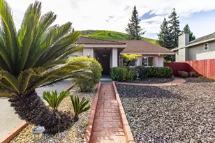 832 Rose Dr, Benicia, CA 94510 - Photo 9