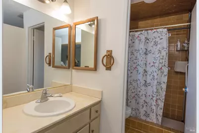 1642 Lauren Drive, Petaluma, CA 94954 - Photo 15