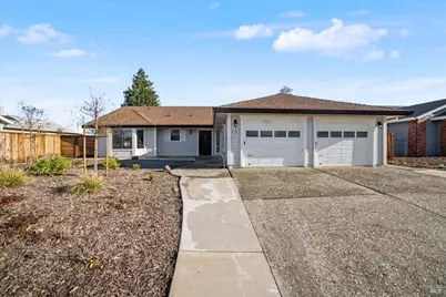 580 Yellowstone Drive, Vacaville, CA 95687 - Photo 3