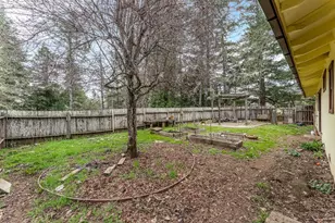 27431 Poppy Dr, Willits, CA 95490 - Photo 21