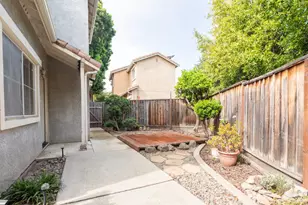 33004 Calle La Mirada Common, Union City, CA 94587 - Photo 9