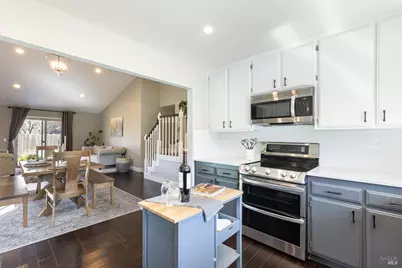 2409 Canin Court, Santa Rosa, CA 95405 - Photo 11