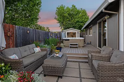 2409 Canin Court, Santa Rosa, CA 95405 - Photo 3