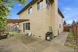 1731 Walnut Creek Dr, Santa Rosa, CA 95403 - Photo 23