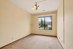 879 Oxford Way, Benicia, CA 94510 - Photo 23