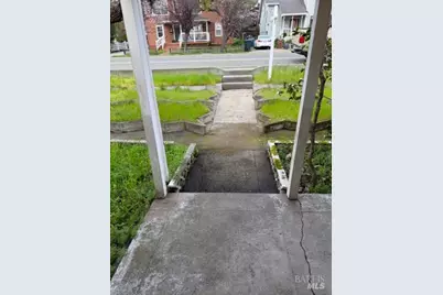 836 W K Street, Benicia, CA 94510 - Photo 3