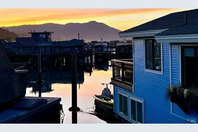 38 S. 40 Dock, Sausalito, CA 94965 - Photo 3
