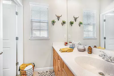 2167 Linwood Avenue, Santa Rosa, CA 95404 - Photo 63