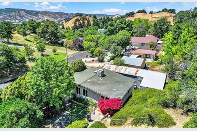 348 Vine Street, Vacaville, CA 95688 - Photo 1