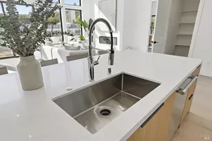 39 Strawberry Cir, Mill Valley, CA 94941 - Photo 15