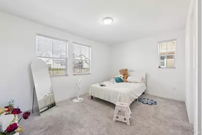 2464 Lake Club Drive, Fairfield, CA 94533 - Photo 17