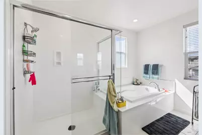 2464 Lake Club Drive, Fairfield, CA 94533 - Photo 25