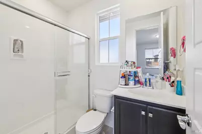 2464 Lake Club Drive, Fairfield, CA 94533 - Photo 19