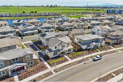 2464 Lake Club Drive, Fairfield, CA 94533 - Photo 41