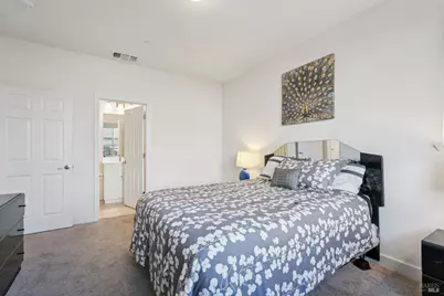 3042 Vasquez Court, Vacaville, CA 95688 - Photo 17