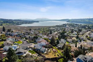 181 Crowsnest Ct, Vallejo, CA 94591 - Photo 37