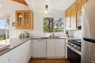 569 Sequoia Dr, San Anselmo, CA 94960 - Photo 9