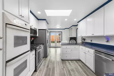 7866 Burton Avenue, Rohnert Park, CA 94928 - Photo 3