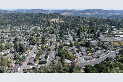 2211 4th Street, Santa Rosa, CA 95404 - Photo 23