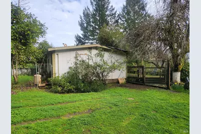 23606 Primrose Avenue, Willits, CA 95490 - Photo 3