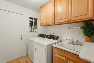 1261 Deerwood Dr, Ukiah, CA 95482 - Photo 23