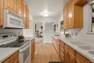 1261 Deerwood Dr, Ukiah, CA 95482 - Photo 9