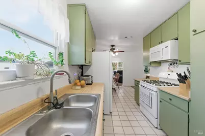 532 Gregory Drive, Vacaville, CA 95687 - Photo 17