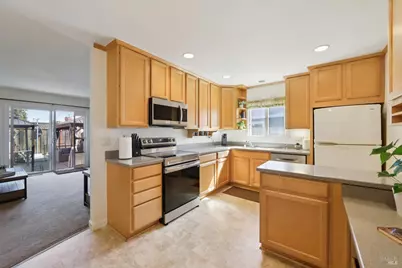 7070 Almond Street, Rohnert Park, CA 94928 - Photo 9